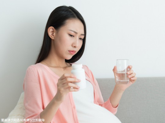 怀孕初期喝酒影响胎儿发育吗？刚刚怀孕喝酒了怎么办？